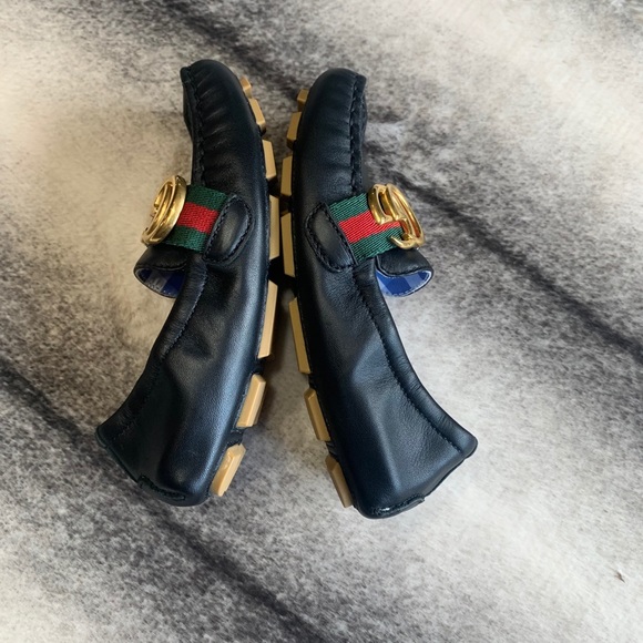 { Gucci } GG Noel Logo Leather Driver Loafer Shoe - Picture 4 of 9